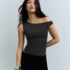Asimetrik Büzgülü Askılı Bodysuit