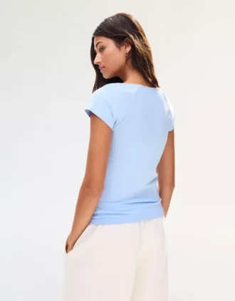 Büzgülü Kısa Kollu T-shirt – Kadın