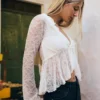 Dantelli Fırfırlı T-Shirt – #Bershkastyle – Kadın