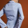 Geniş Kollu Fit Gömlek – Gömlekler ve Bluzlar