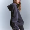 Çivili Kapüşonlu Sweatshirt – Üst Giyim ve Bodyler