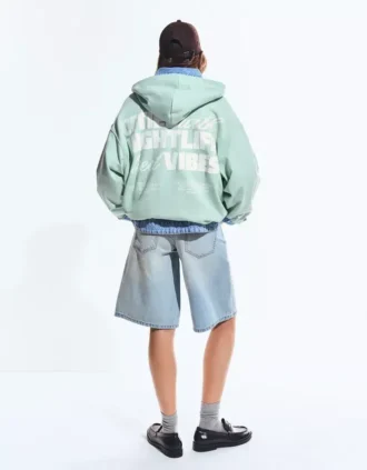 Kapüşonlu Baskılı Sweatshirt