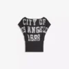 Kısa Kollu Asimetrik Baskılı T-Shirt