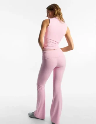 Kıvrımlı Bel Detaylı Teknik Geniş Paça Pantolonlar